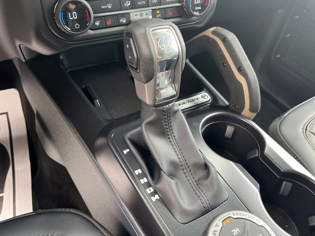 2026 Avalanche Ford Bronco Badlands 4X4 SUV