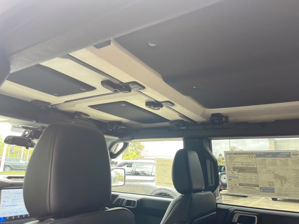 2026 Avalanche Ford Bronco Badlands 4X4 SUV