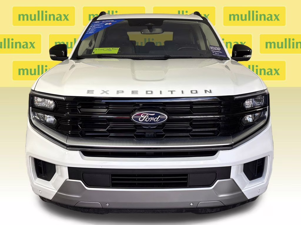 2025 Star White Metallic Tri-Coat Ford Expedition Platinum 4X4 SUV