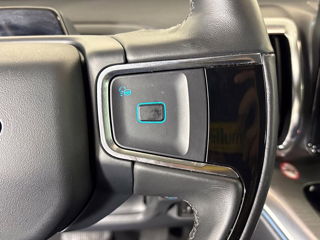 2025 Star White Metallic Tri-Coat Ford Expedition Platinum 4X4 SUV