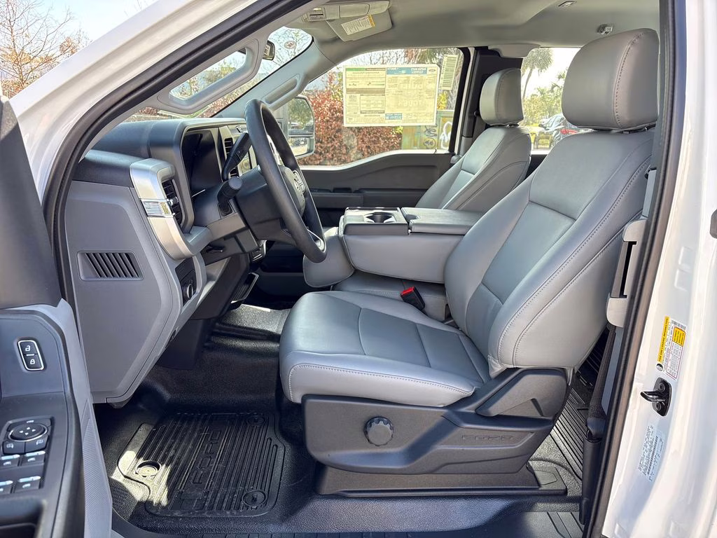 2026 Oxford White Ford Super Duty F-250 SRW XL RWD Truck