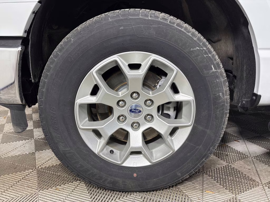 2023 Avalanche Ford F-150 XLT 4X4 Truck