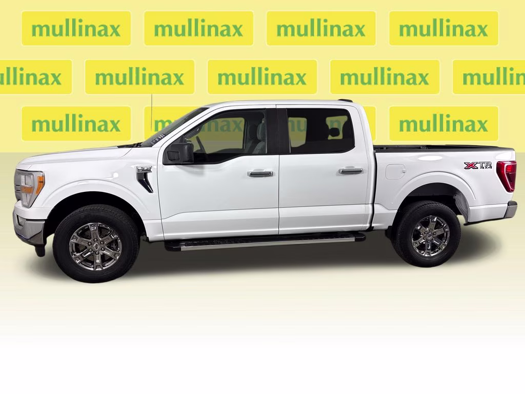 2022 Oxford White Ford F-150 XLT 4X4 Truck