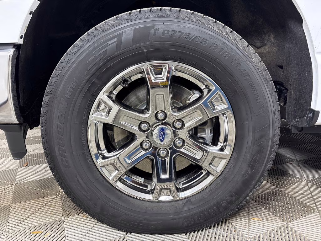 2022 Oxford White Ford F-150 XLT 4X4 Truck