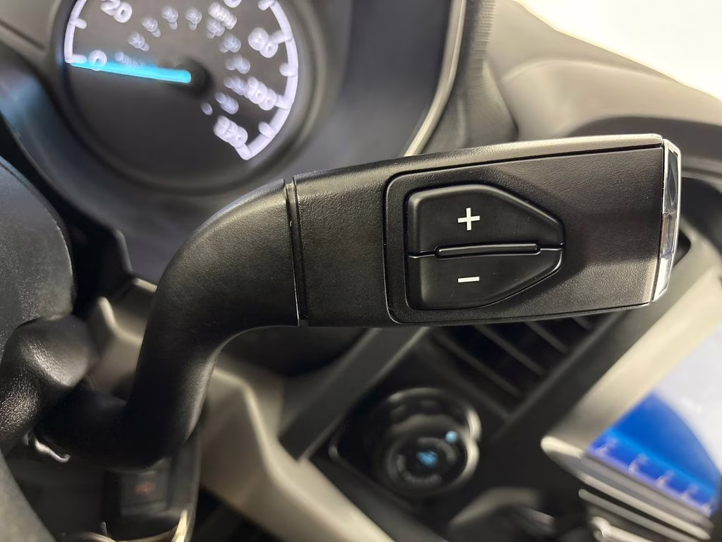 2022 Oxford White Ford F-150 XLT 4X4 Truck