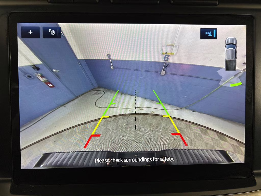 2023 Oxford White Ford F-150 Lariat 4X4 Truck