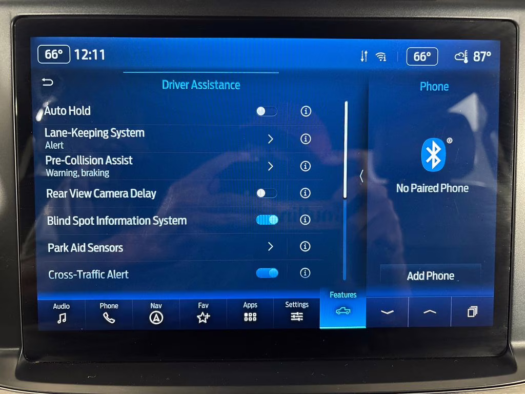 2023 White Metallic Ford F-150 Lariat RWD Truck