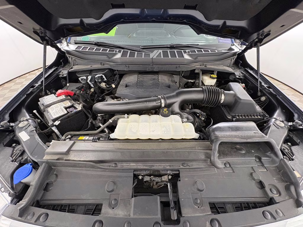 2022 Atlas Blue Metallic Ford F-150 XLT 4X4 Truck