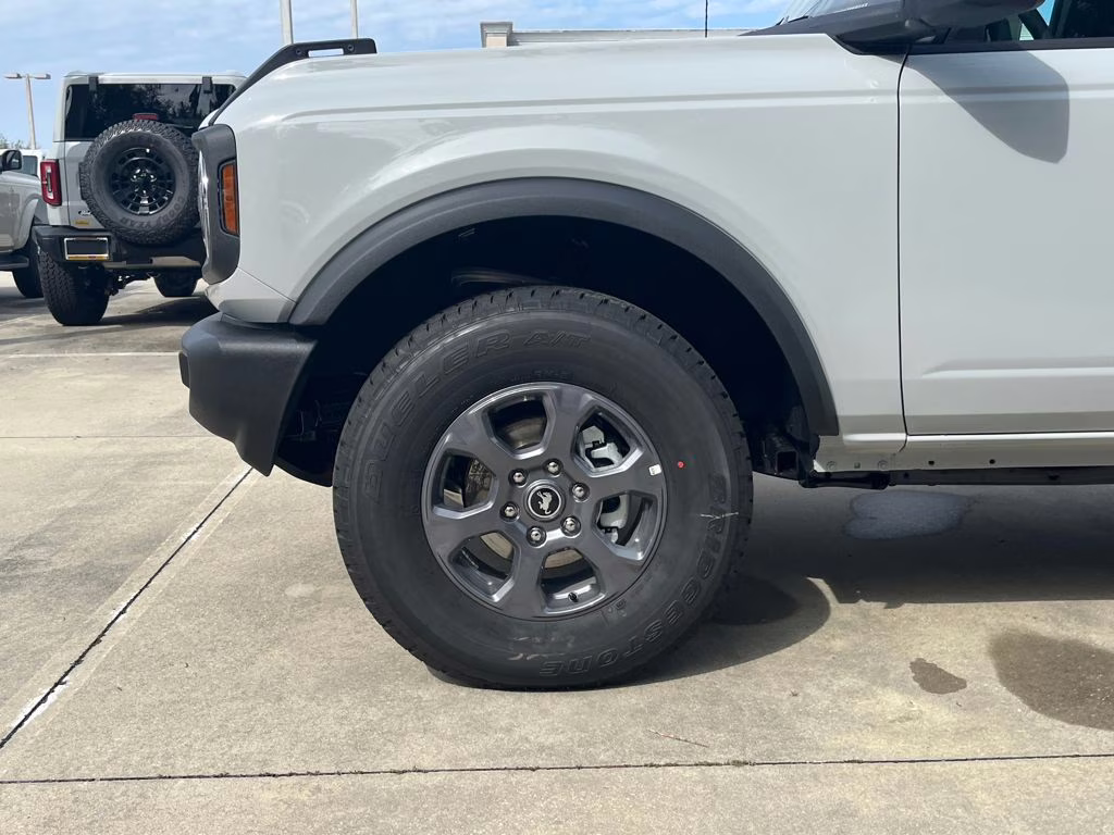 2026 Avalanche Gray Ford Bronco Base 4X4 SUV
