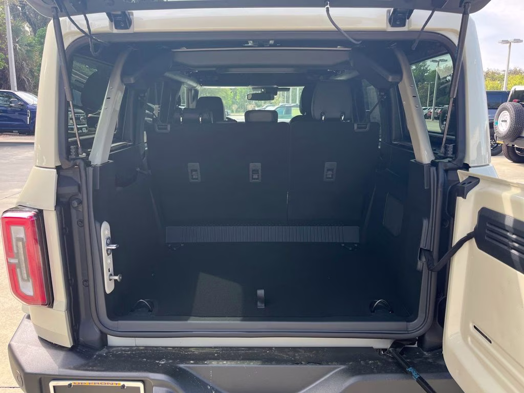 2026 Desert Sand Ford Bronco Outer Banks 4X4 SUV