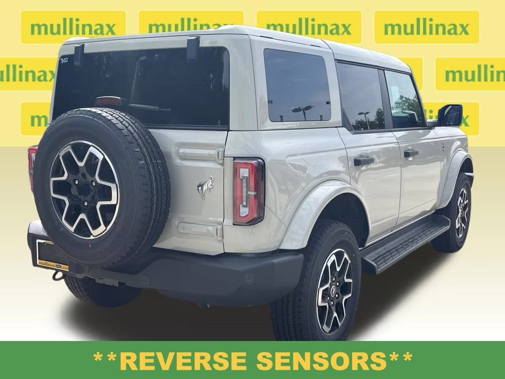 2026 Desert Sand Ford Bronco Outer Banks 4X4 SUV