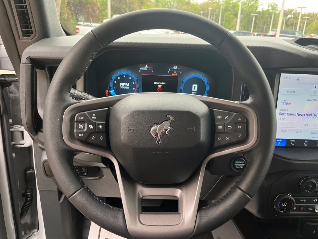 2026 Avalanche Ford Bronco Badlands 4X4 SUV