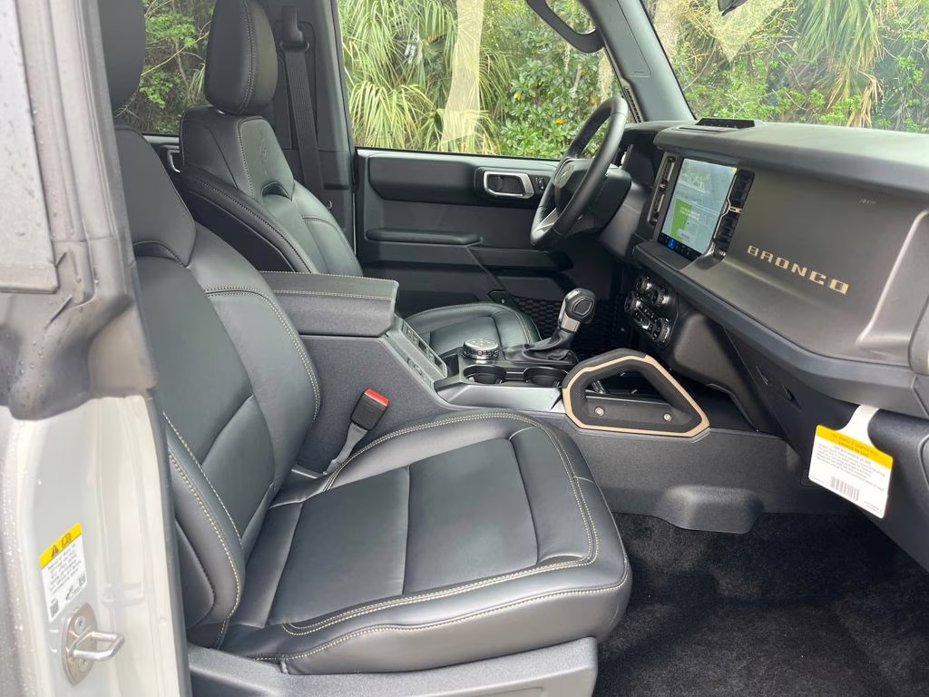 2026 Avalanche Ford Bronco Badlands 4X4 SUV