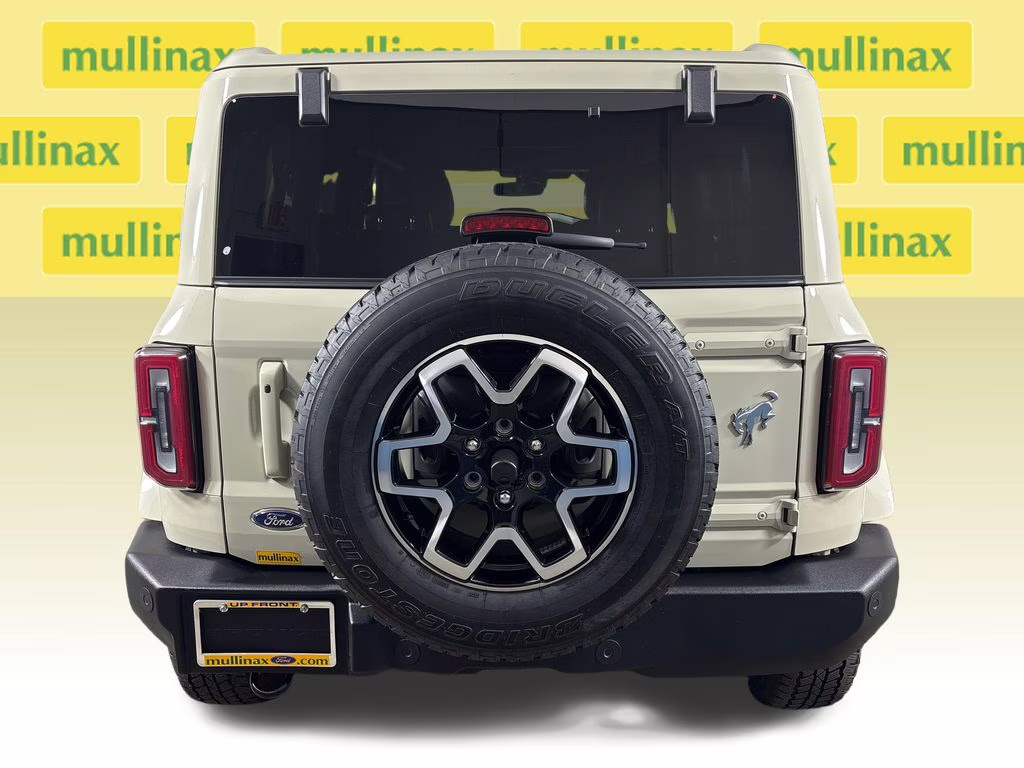 2025 Desert Sand Ford Bronco Outer Banks 4X4 SUV