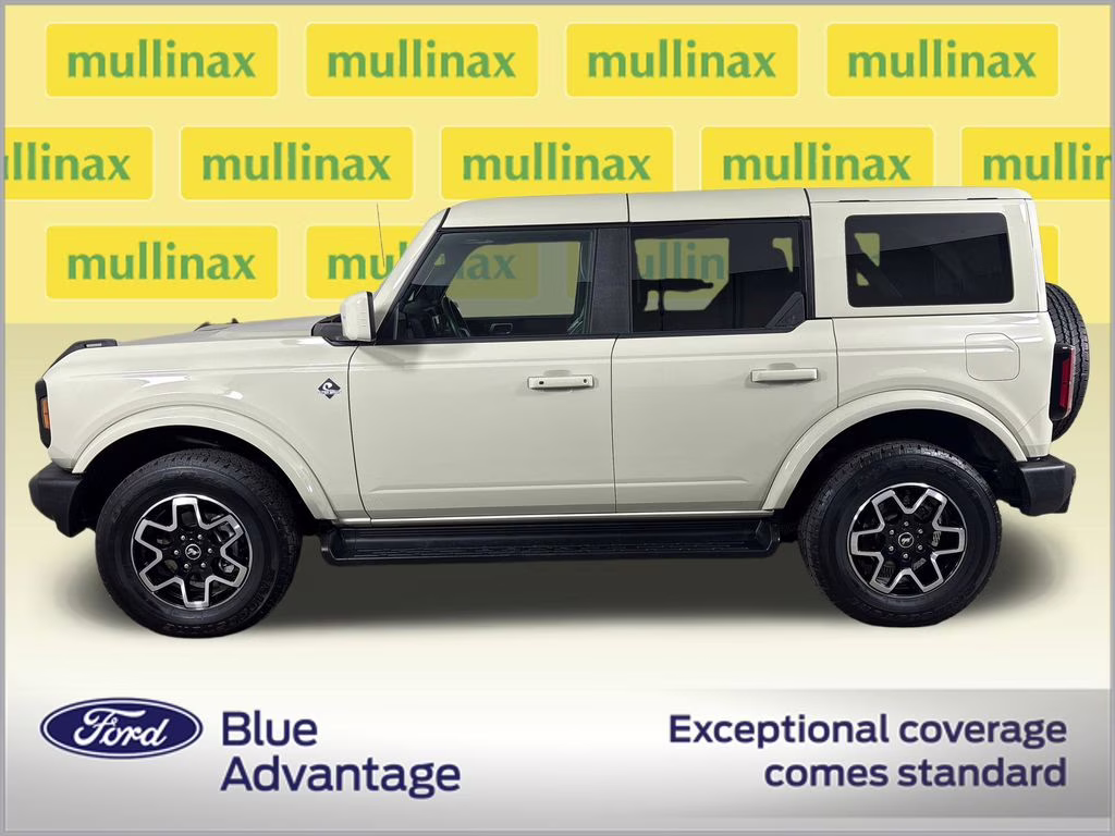 2025 Desert Sand Ford Bronco Outer Banks 4X4 SUV