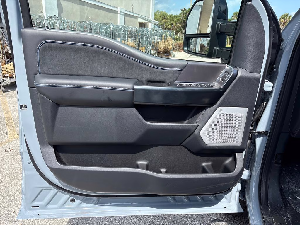 2026 Gray Metallic Ford Super Duty F-350 SRW Platinum 4X4 Truck