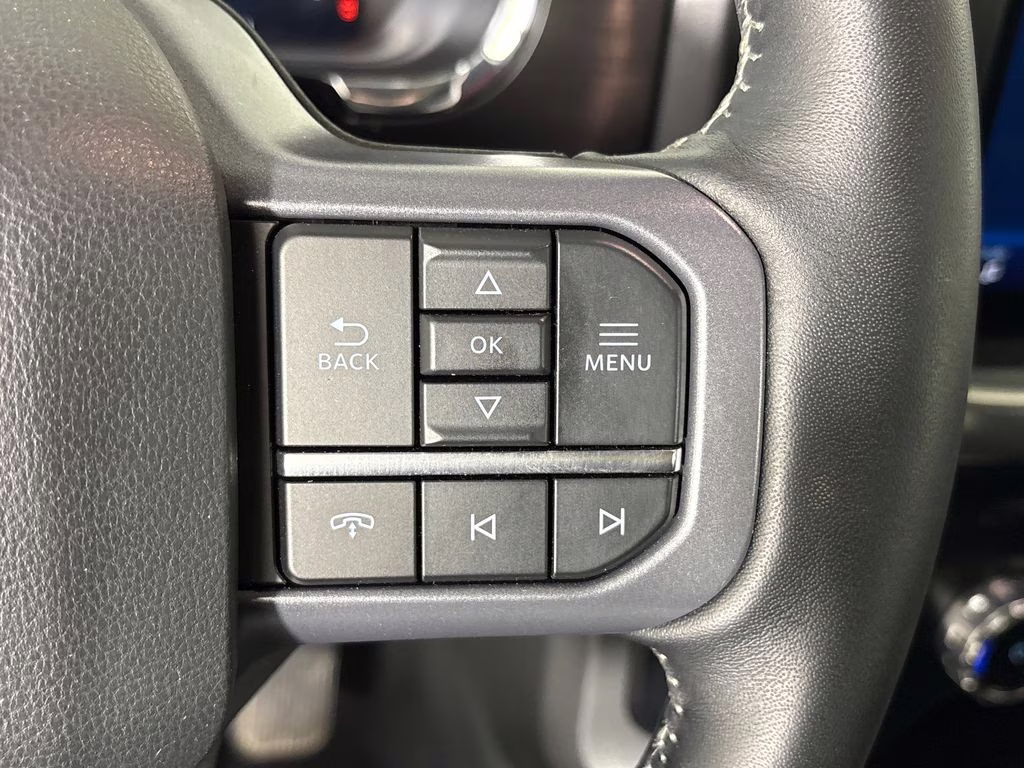 2023 Agate Black Metallic Ford F-150 Lariat 4X4 Truck