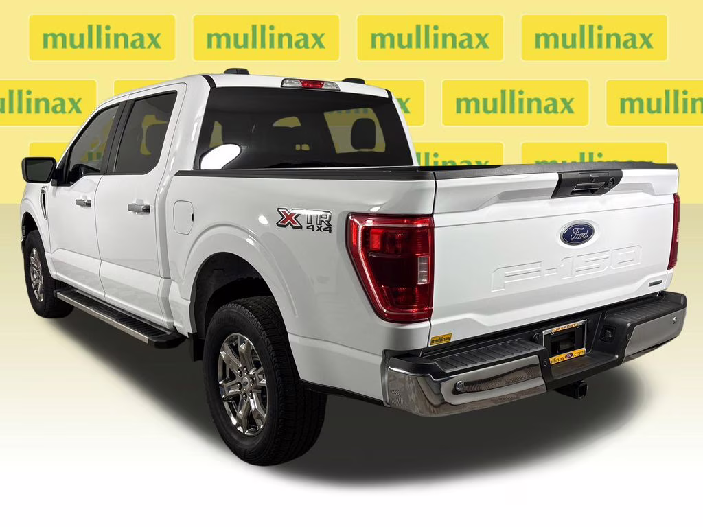 2022 Oxford White Ford F-150 XLT 4X4 Truck