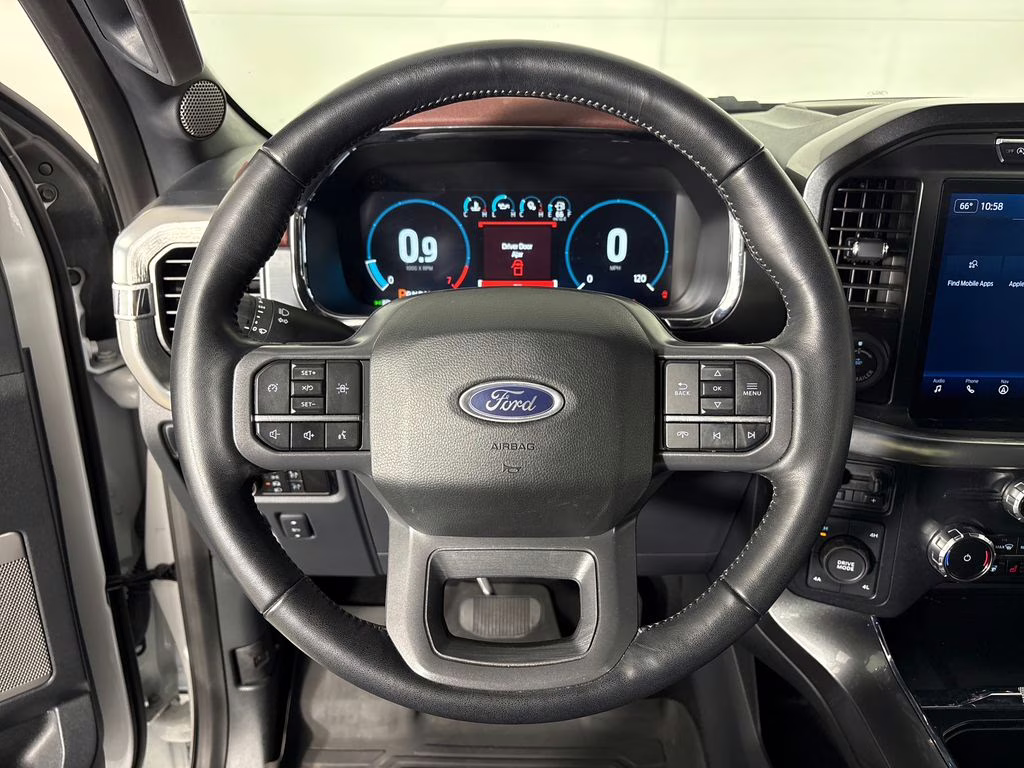 2023 Oxford White Ford F-150 Lariat 4X4 Truck