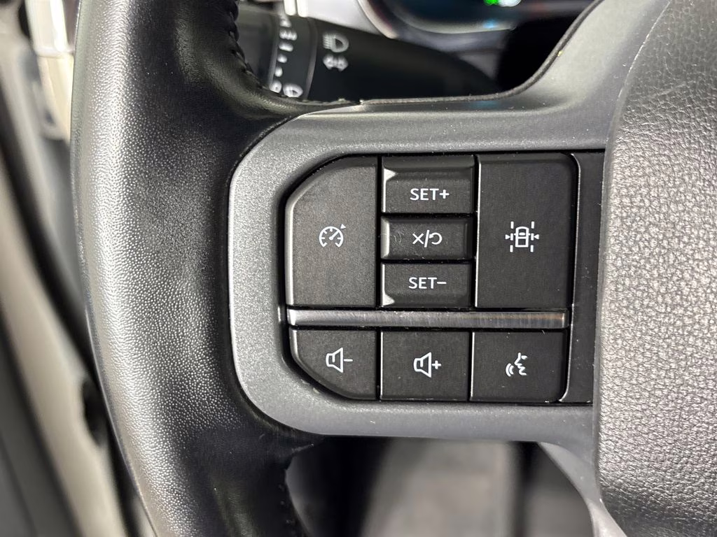 2023 White Metallic Ford F-150 Lariat RWD Truck