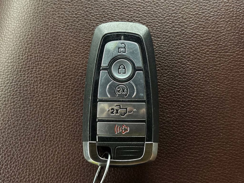 2023 White Metallic Ford F-150 Lariat RWD Truck