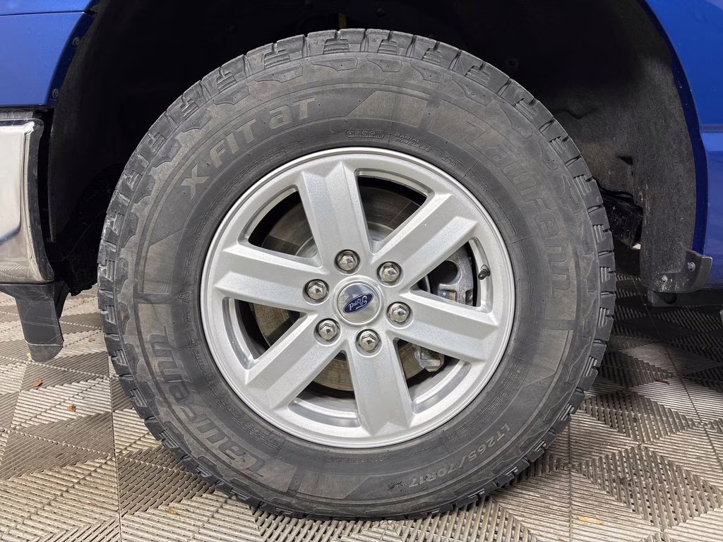 2022 Atlas Blue Metallic Ford F-150 XLT 4X4 Truck