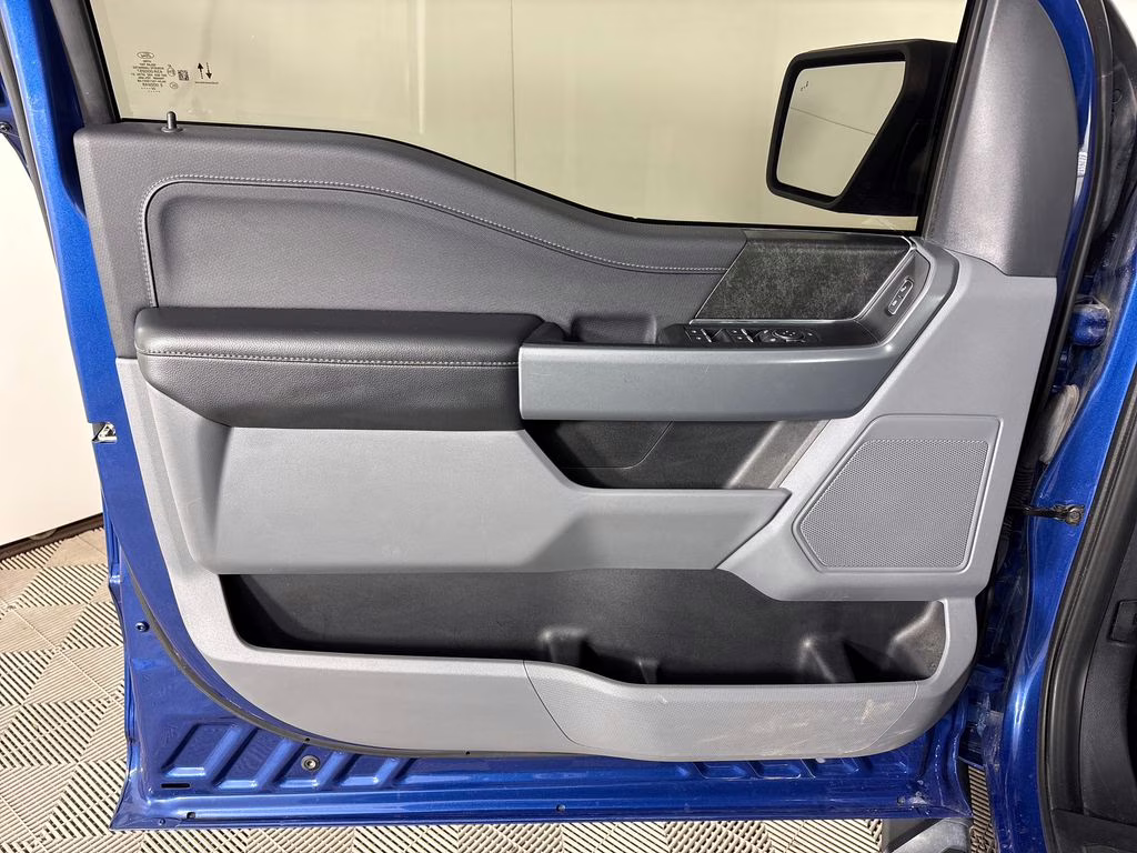 2022 Atlas Blue Metallic Ford F-150 XLT 4X4 Truck