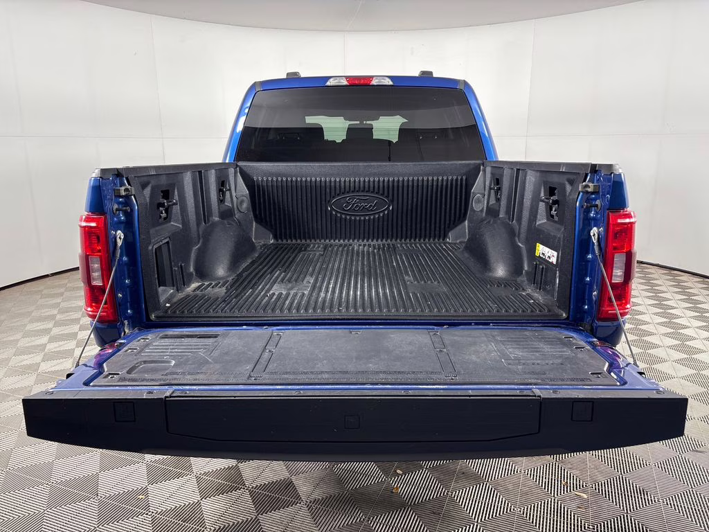 2022 Atlas Blue Metallic Ford F-150 XLT 4X4 Truck