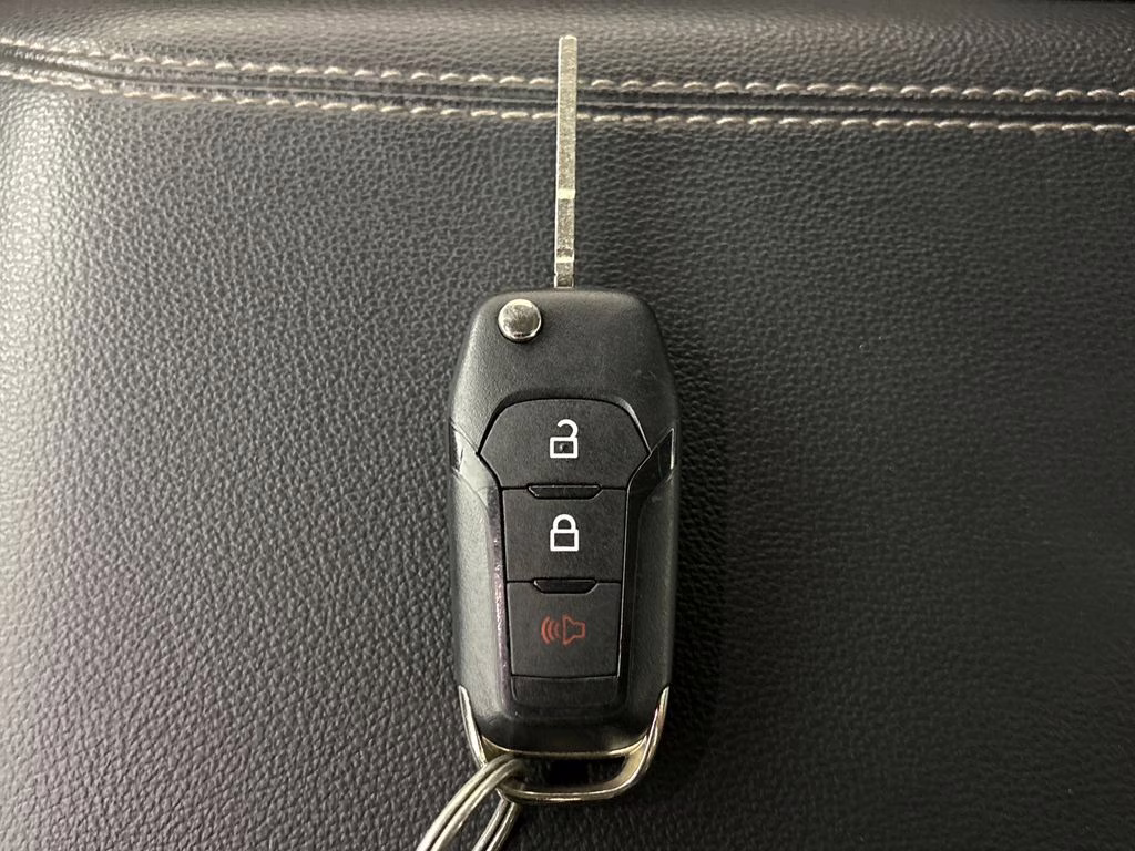 2022 Atlas Blue Metallic Ford F-150 XLT 4X4 Truck