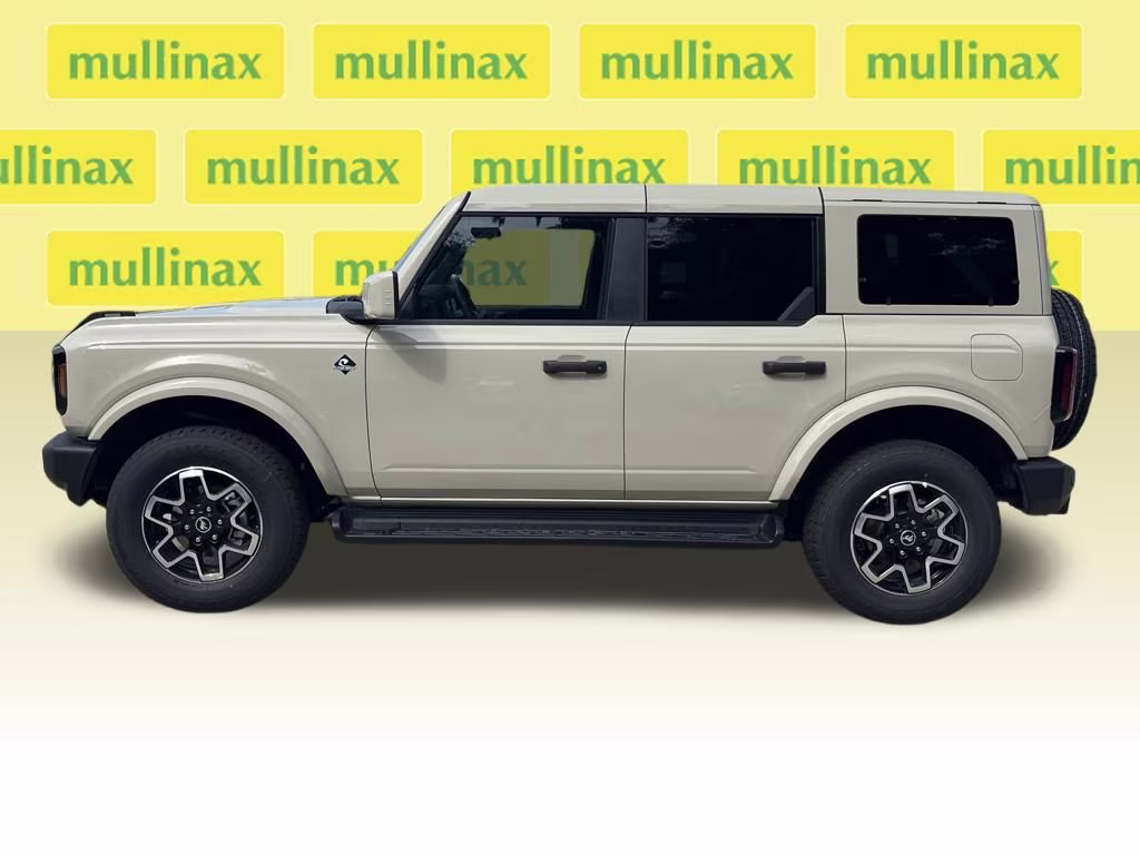 2026 Desert Sand Ford Bronco Outer Banks 4X4 SUV
