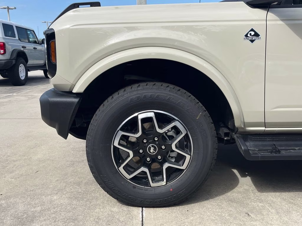 2026 Desert Sand Ford Bronco Outer Banks 4X4 SUV