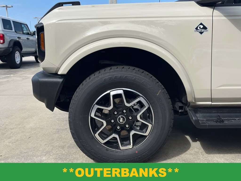 2026 Desert Sand Ford Bronco Outer Banks 4X4 SUV