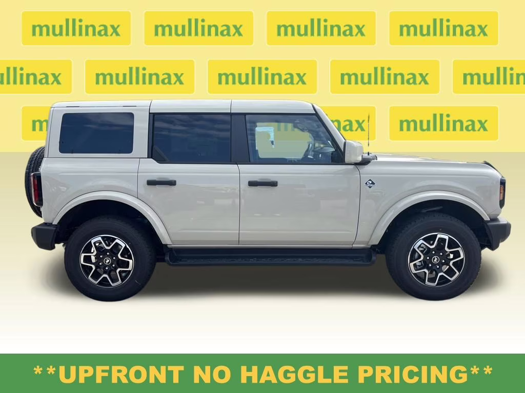 2026 Desert Sand Ford Bronco Outer Banks 4X4 SUV