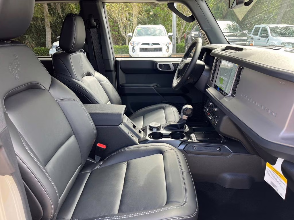 2026 Desert Sand Ford Bronco Outer Banks 4X4 SUV