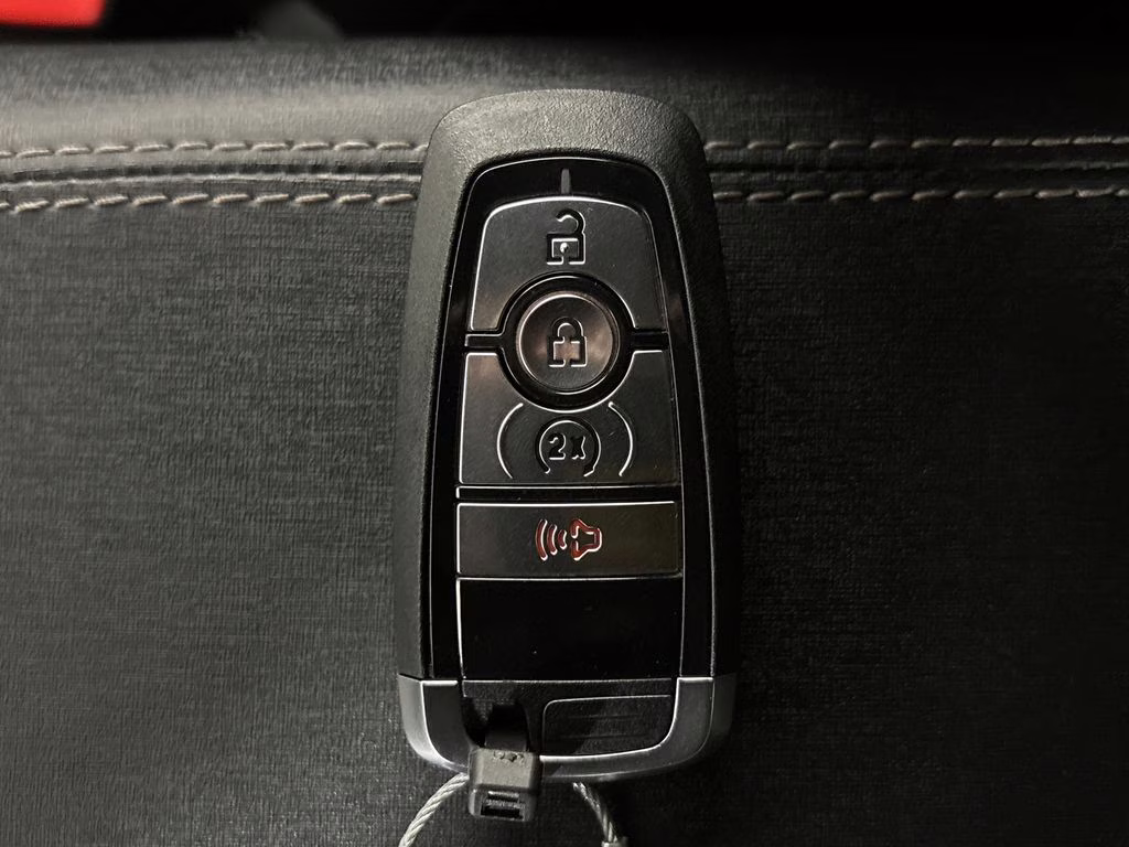 2025 Desert Sand Ford Bronco Outer Banks 4X4 SUV