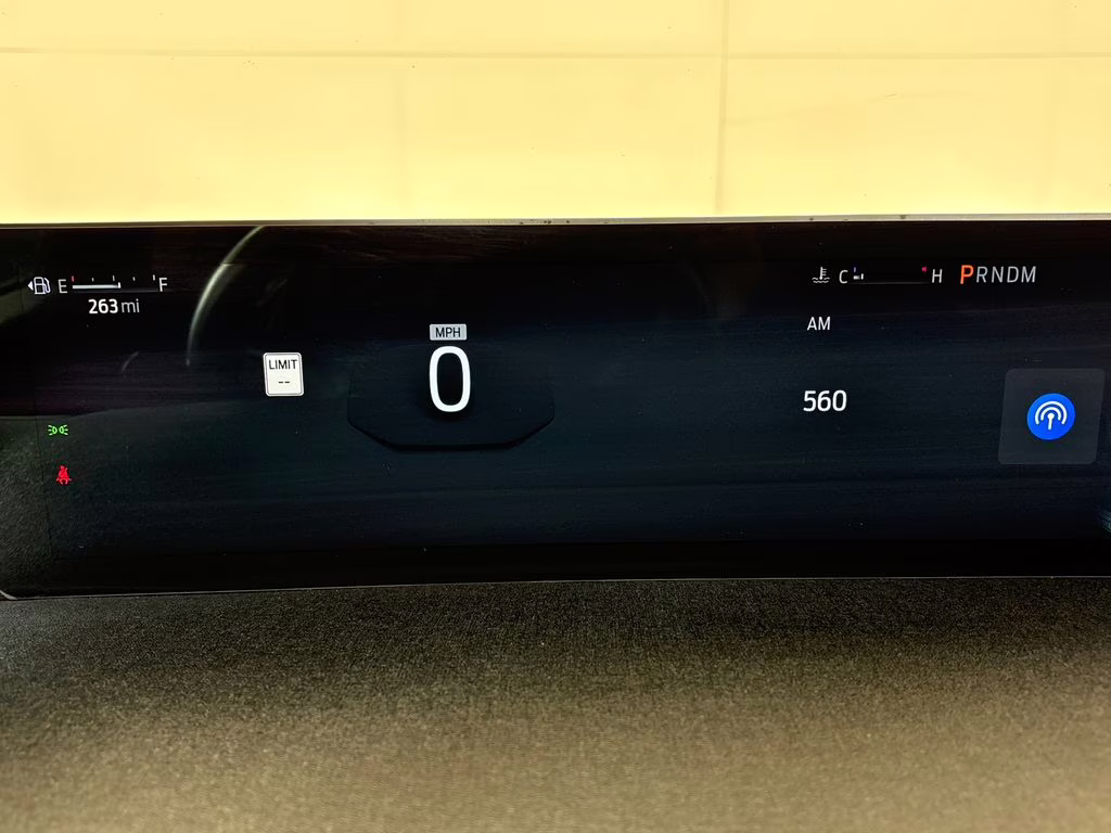 2025 Space Silver Metallic Ford Expedition Active RWD SUV