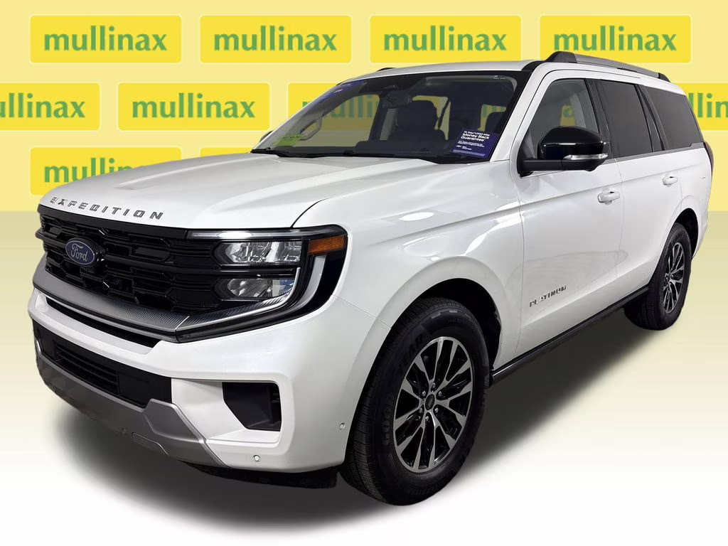 2025 Star White Metallic Tri-Coat Ford Expedition Platinum 4X4 SUV