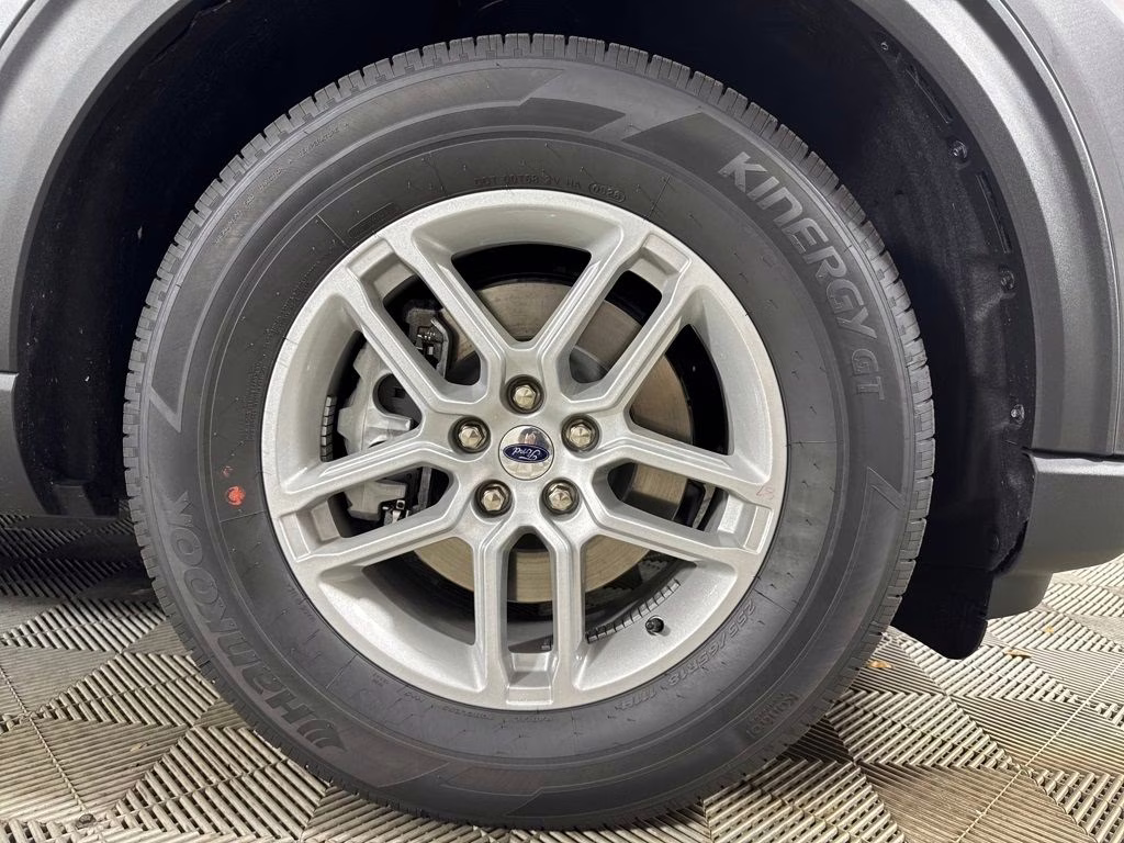 2026 Carbonized Gray Metallic Ford Explorer Active RWD SUV