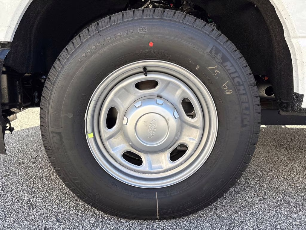 2026 Oxford White Ford Super Duty F-250 SRW XL RWD Truck