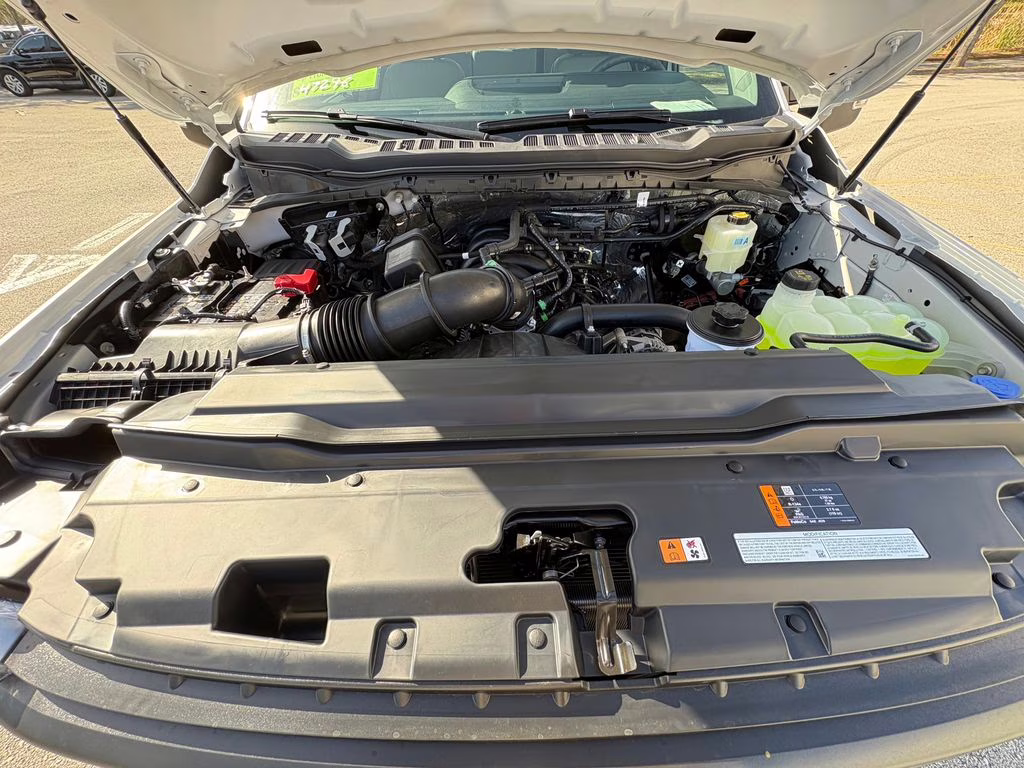 2026 Oxford White Ford Super Duty F-250 SRW XL RWD Truck