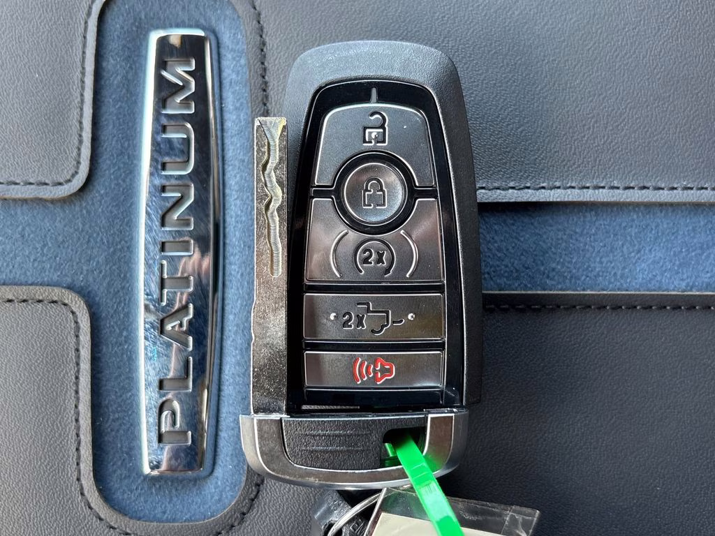 2026 Gray Metallic Ford Super Duty F-350 SRW Platinum 4X4 Truck