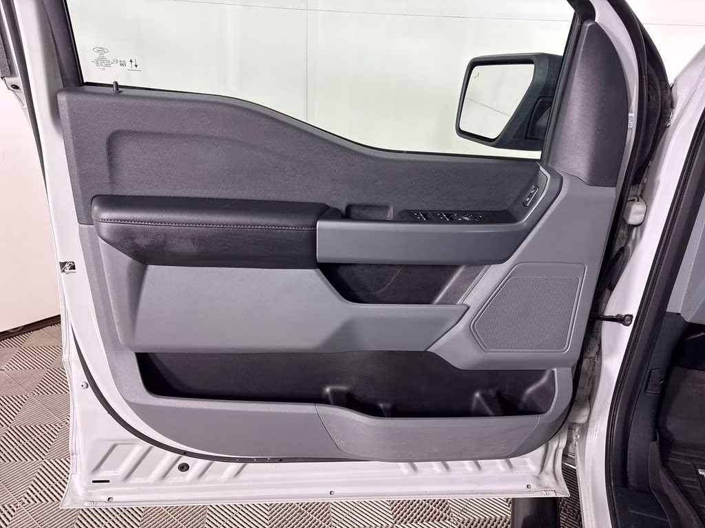 2023 Avalanche Ford F-150 XLT 4X4 Truck