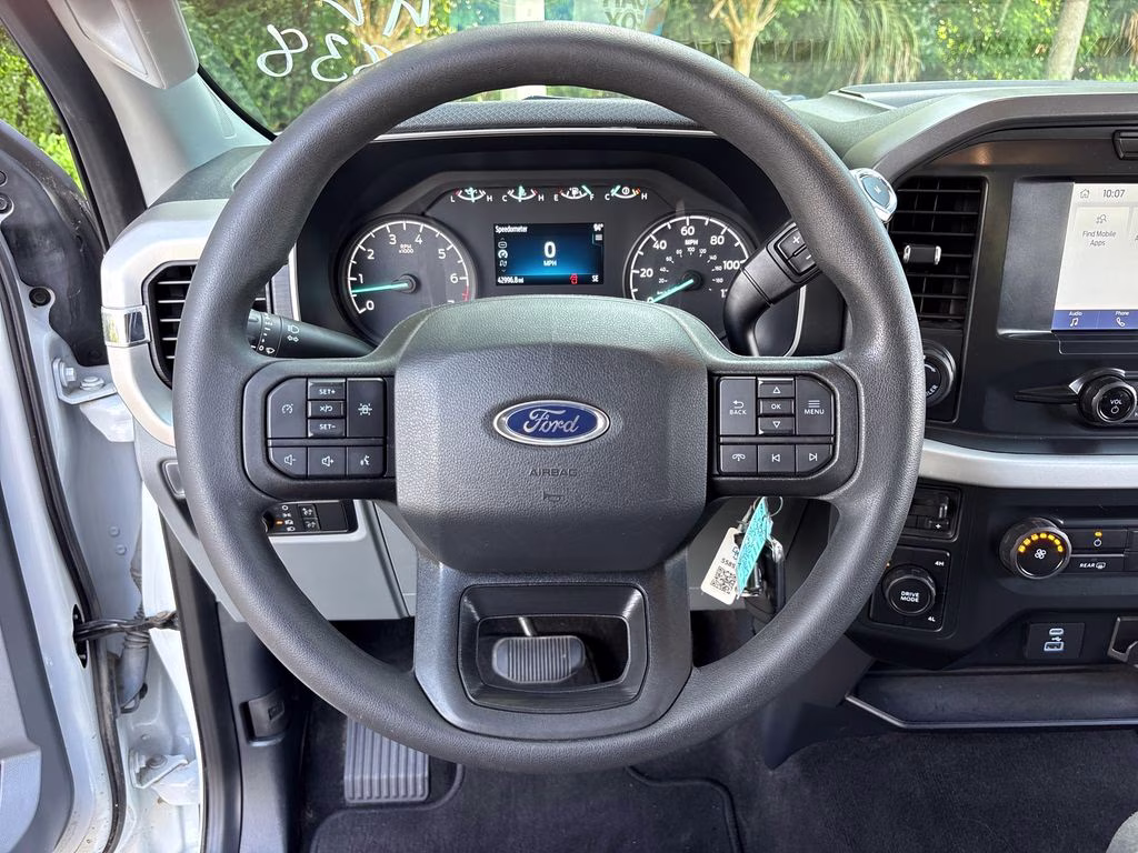2022 Oxford White Ford F-150 XLT 4X4 Truck