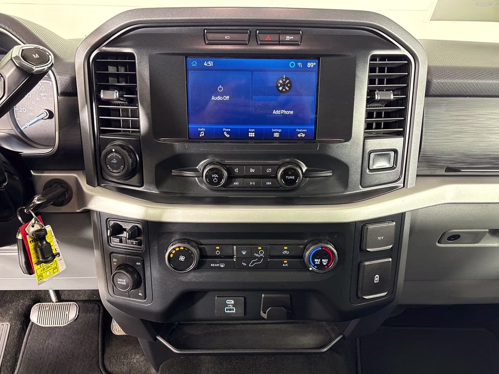 2022 Oxford White Ford F-150 XLT 4X4 Truck