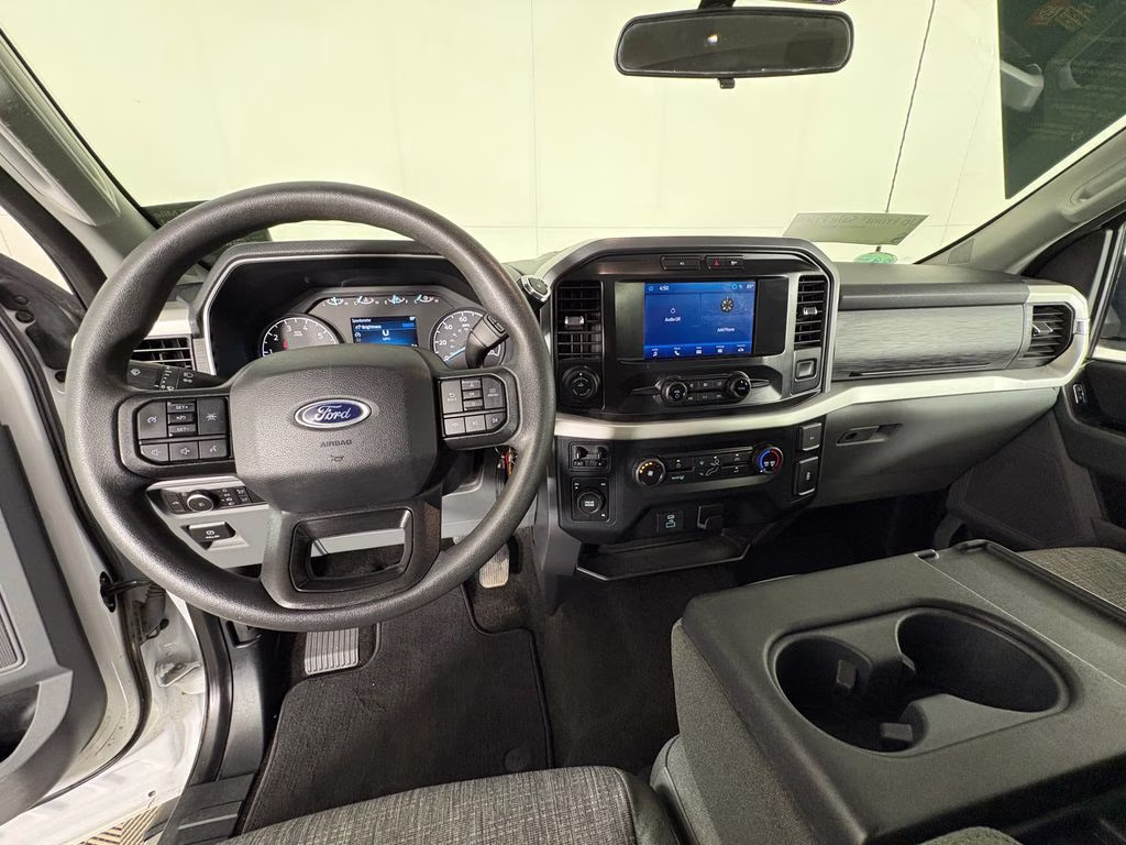 2022 Oxford White Ford F-150 XLT 4X4 Truck