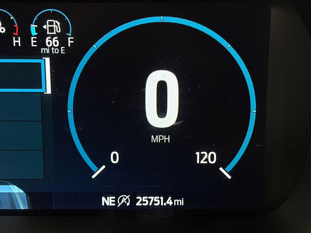 2023 Oxford White Ford F-150 Lariat 4X4 Truck