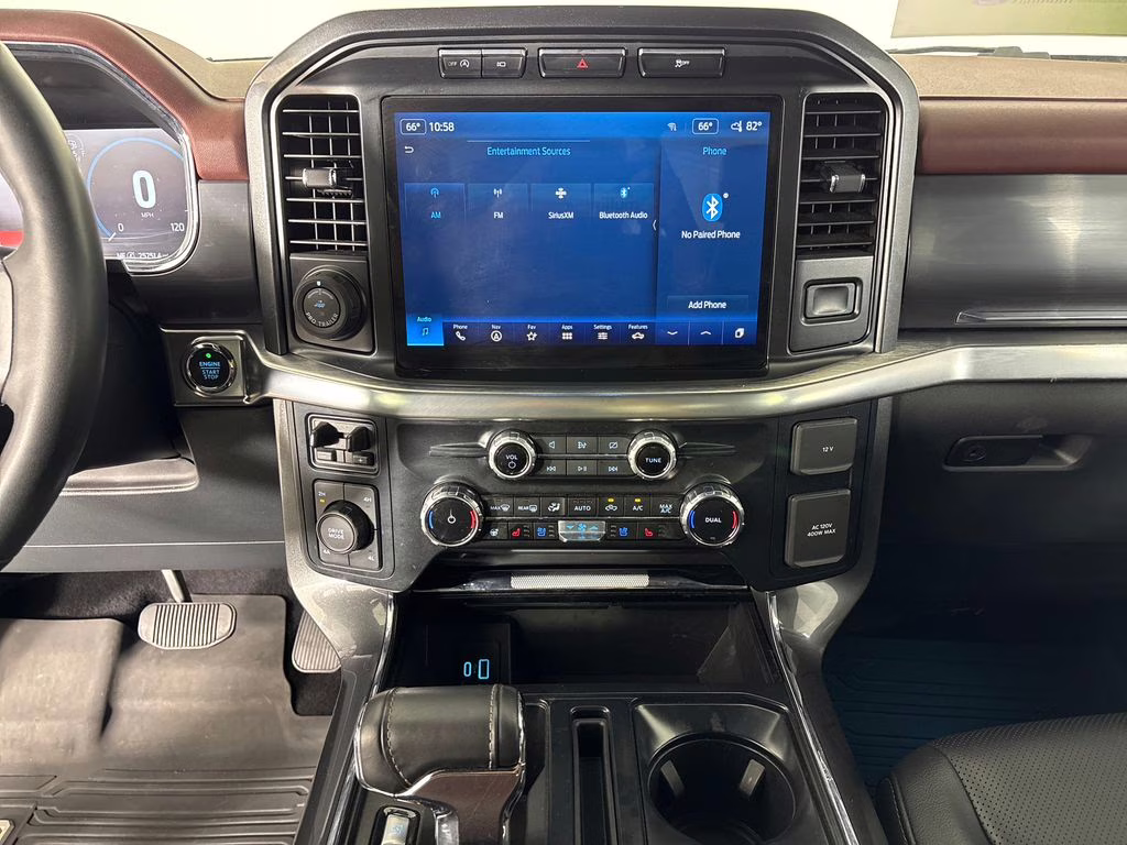 2023 Oxford White Ford F-150 Lariat 4X4 Truck