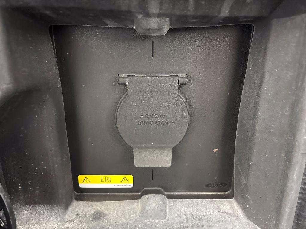 2022 Atlas Blue Metallic Ford F-150 XLT 4X4 Truck