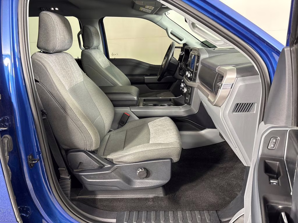 2022 Atlas Blue Metallic Ford F-150 XLT 4X4 Truck