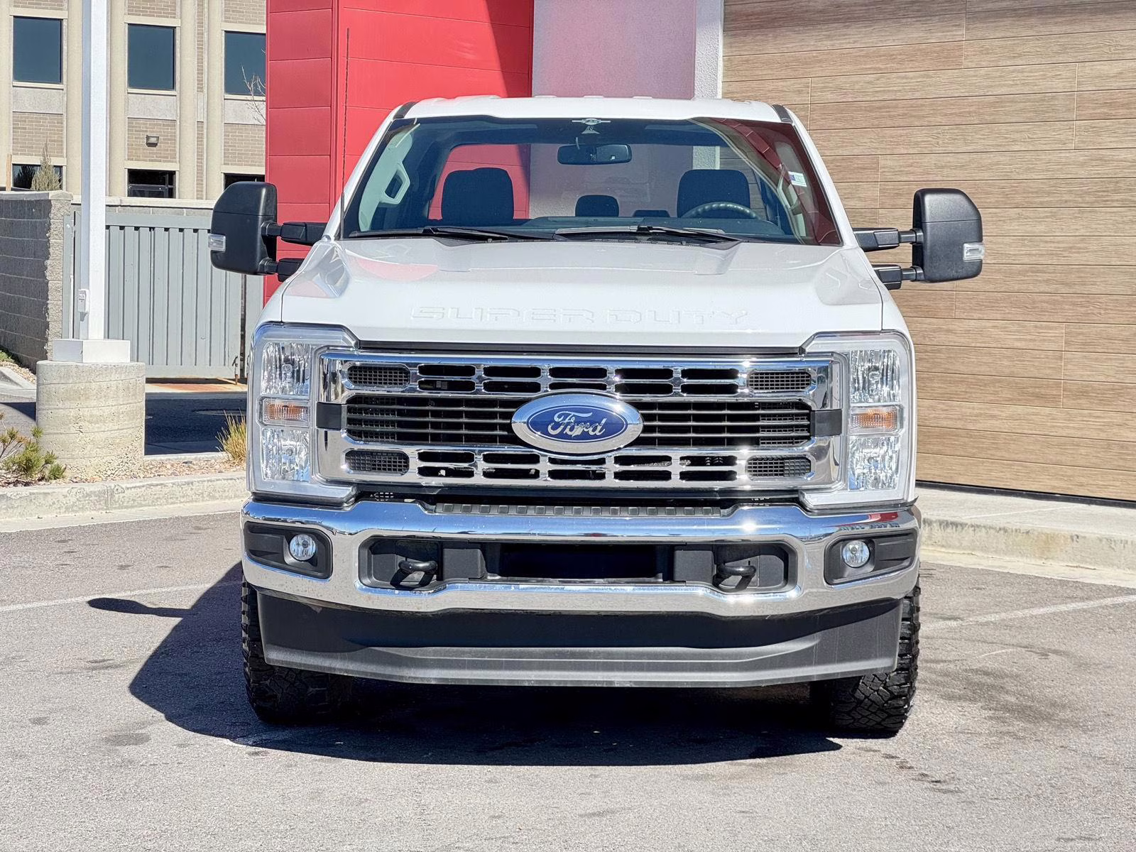 2023 Oxford White Ford Super Duty F-350 SRW XLT 4X4 Truck
